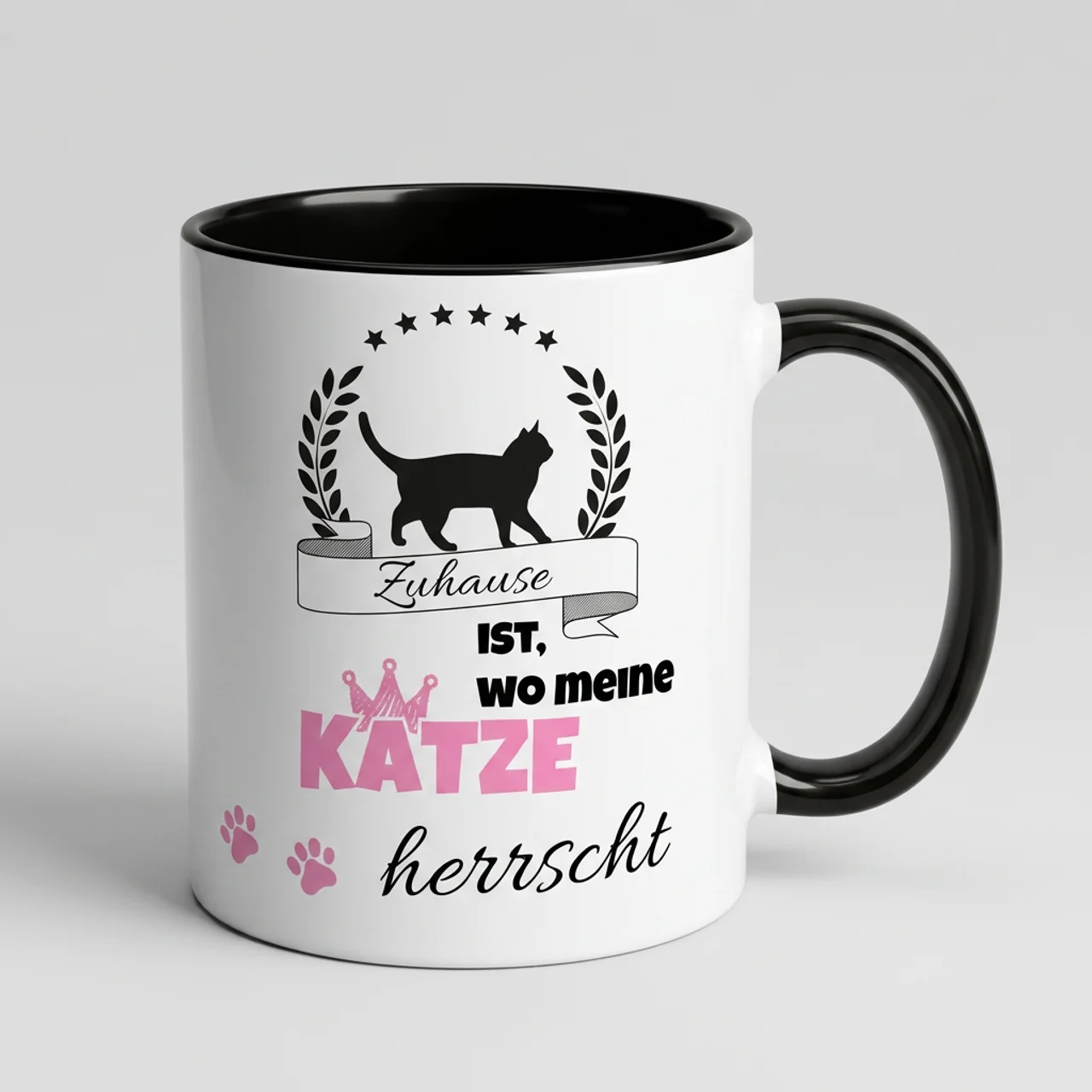 Katzen-Tasse «Zuhause ist, wo meine Katze herrscht» Spruch-Motiv — Tasse schwarz 330 ml